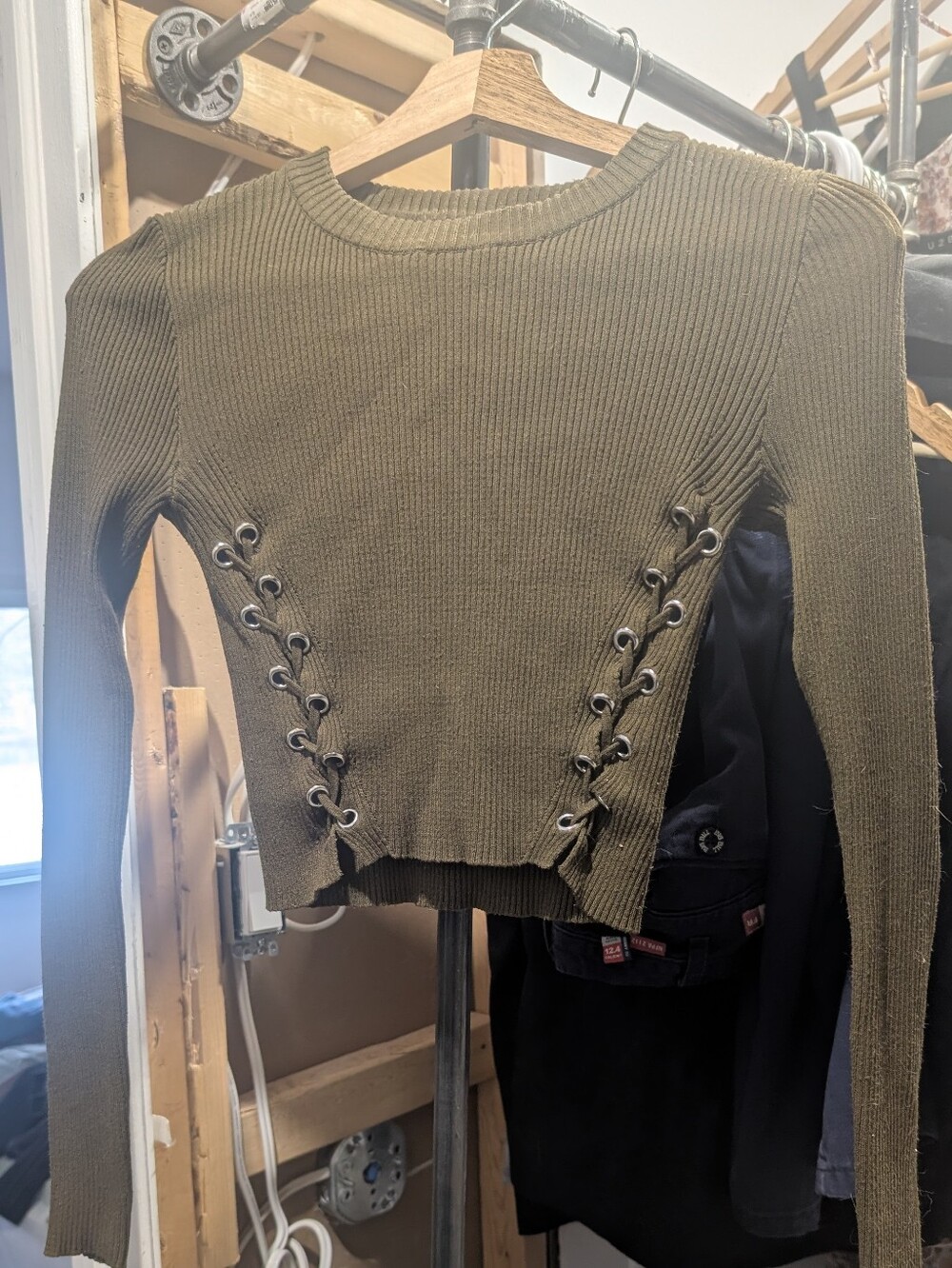 Olive Cropped Lace-Up Ribbed Shirt